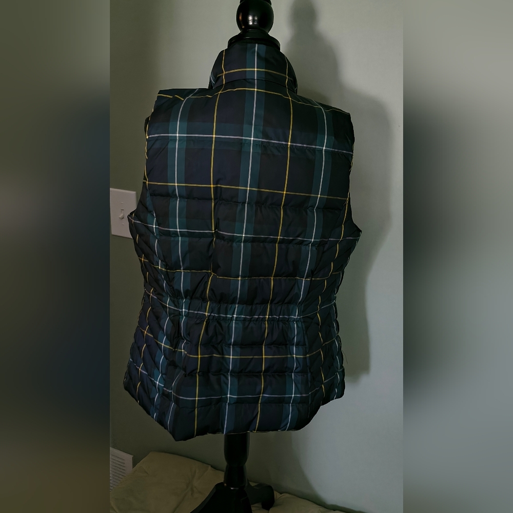 (L) Talbot's Plaid Puffer Vest - Picture 6 of 9